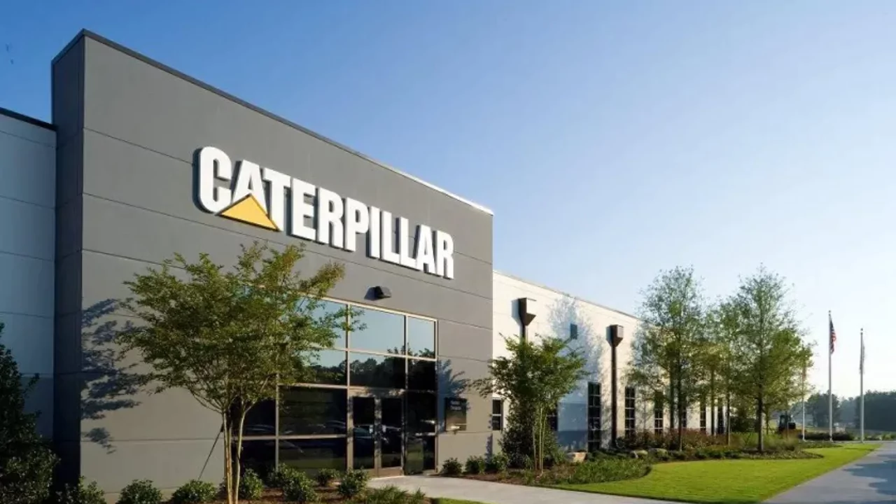 Caterpillar Off Campus Drive 2026